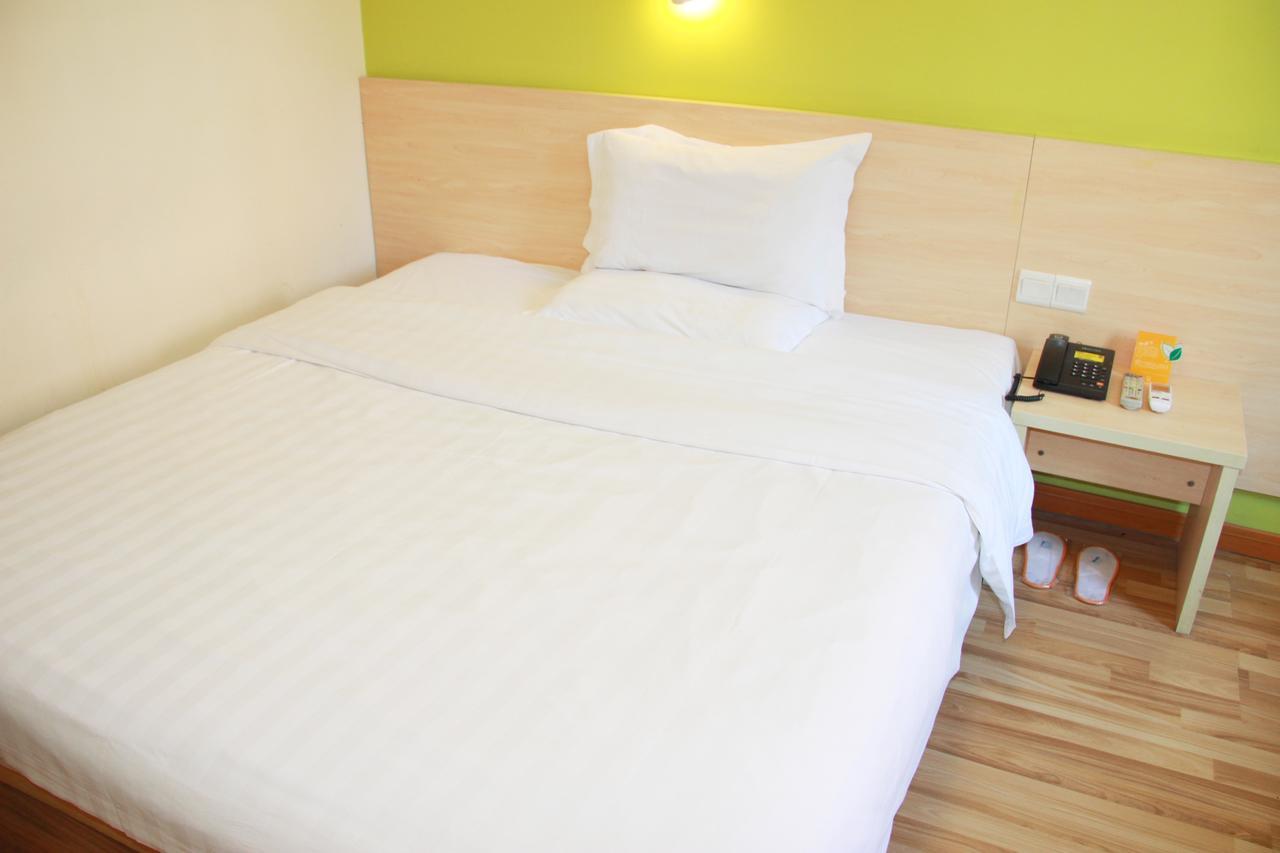 7Days Inn Huludao Xingcheng Hot Spring Street Экстерьер фото